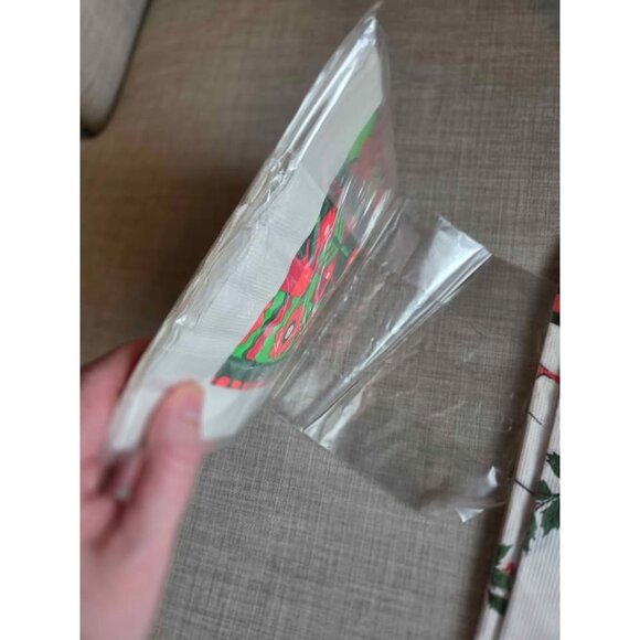 Vintage Hallmark bridge tablecloth and napkins - Picture 7 of 8